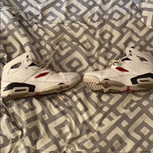 Jordans - Picture 4 of 4